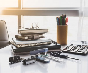 Pisarniški pripomočki